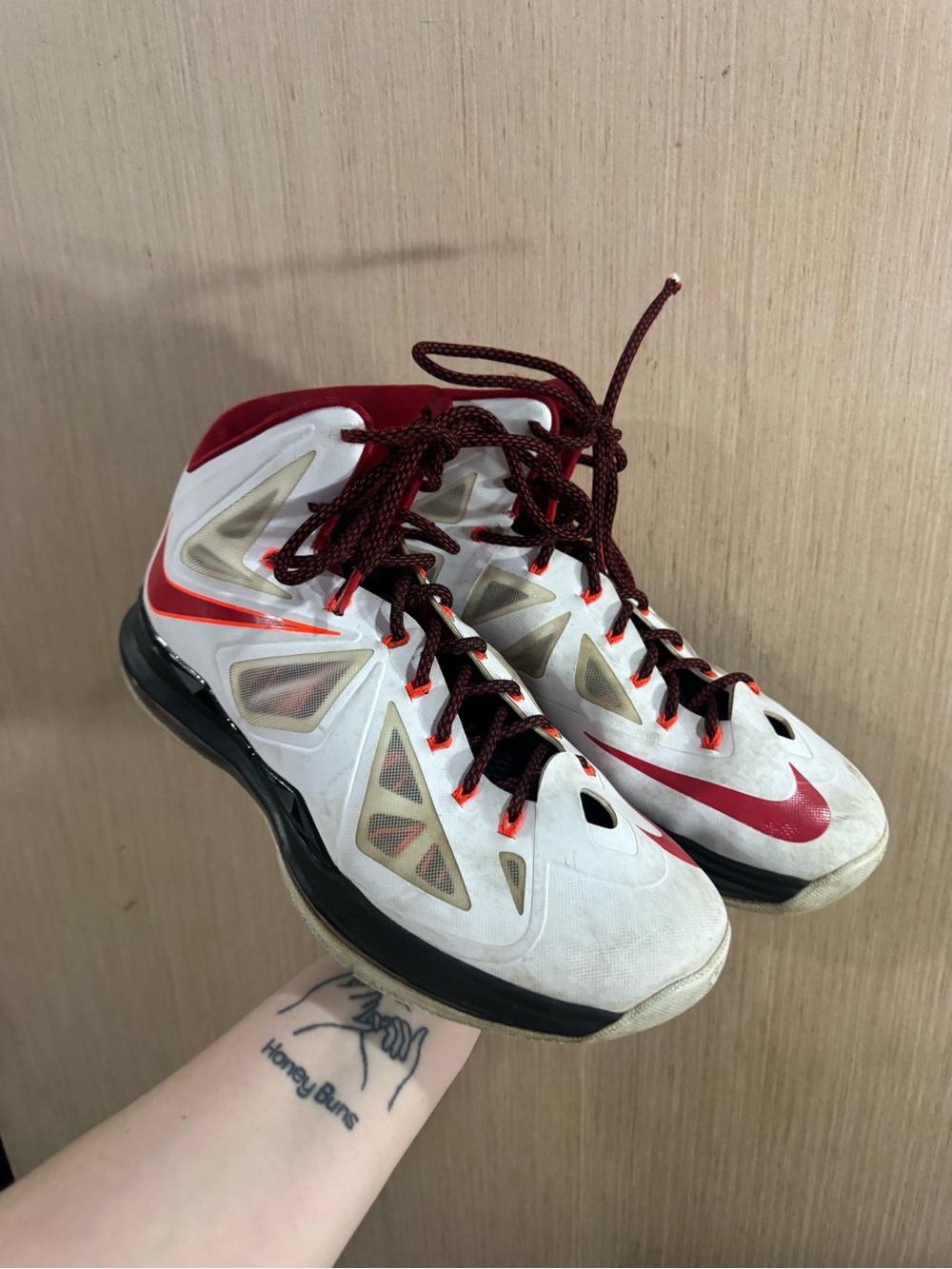Nike Air Sneaker Mens 12 Lebron X Home James White Red Black Orange 541100-100